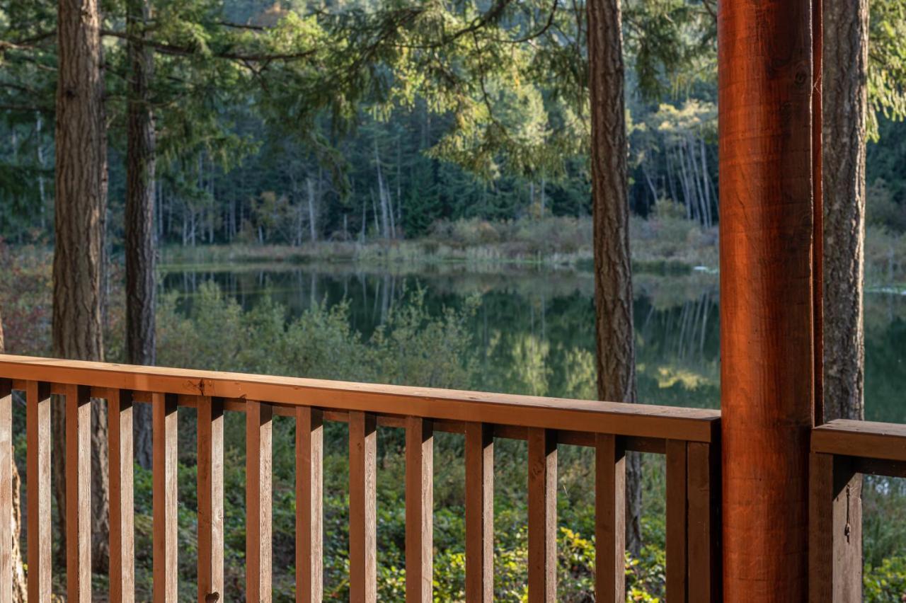 Cusheon Lake Resort Ganges 외부 사진