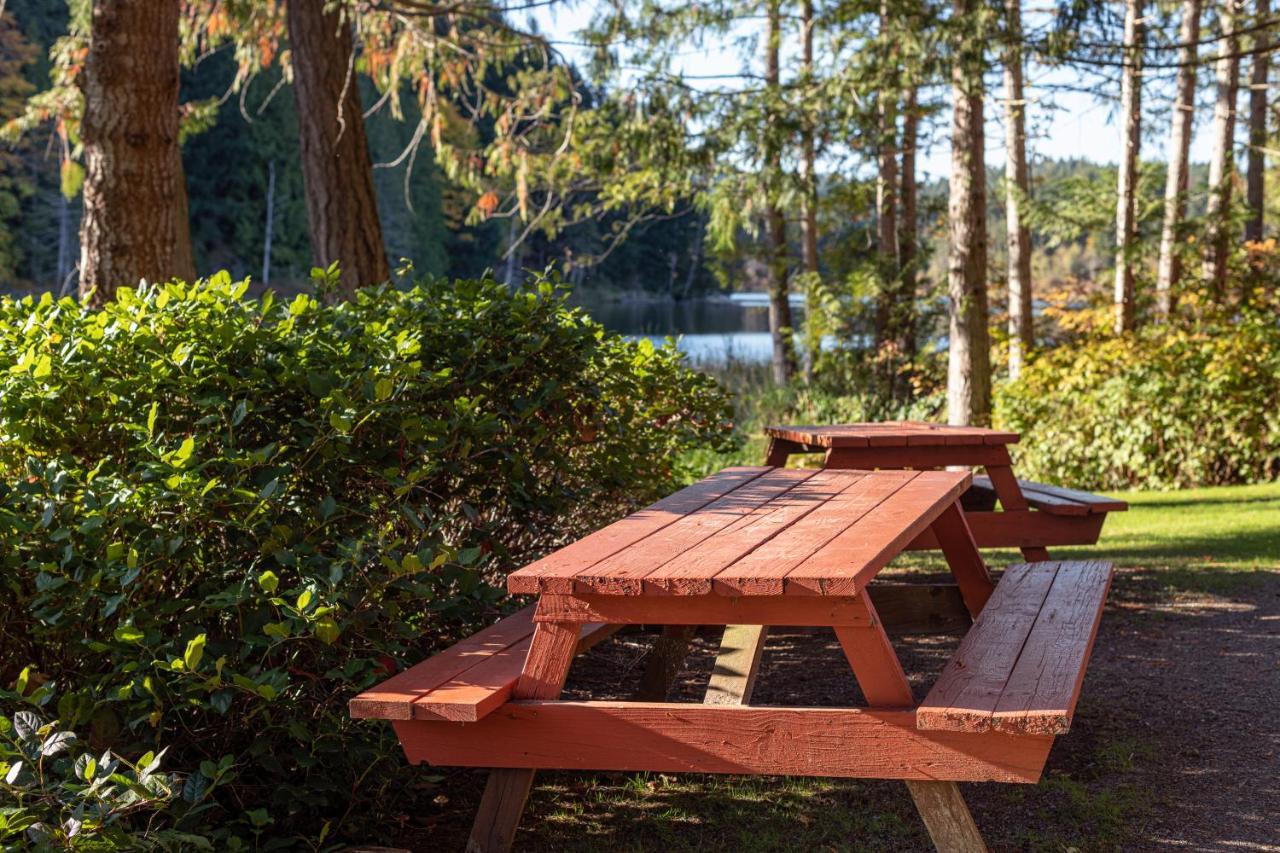 Cusheon Lake Resort Ganges 외부 사진